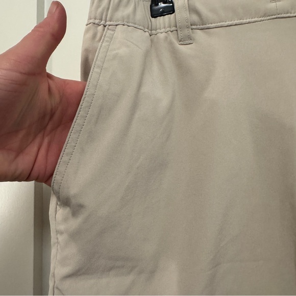 Chubbies Khakinator Everywear Performance 8" Inseam Shorts Men’s Size Medium - Picture 4 of 10